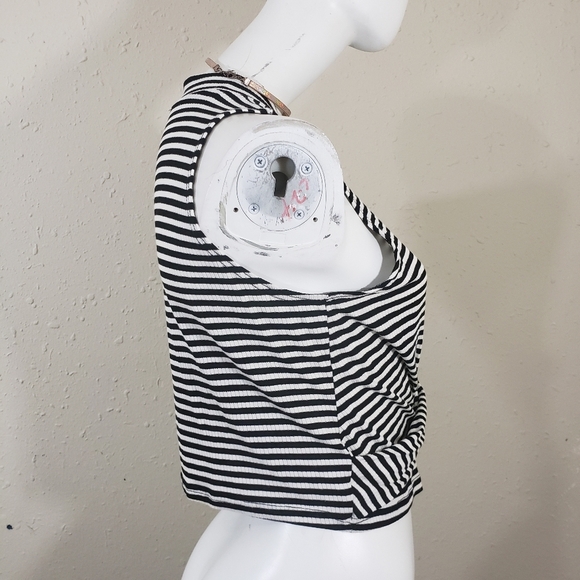 Soprano white and black striped crop top sz XL - Picture 3 of 5